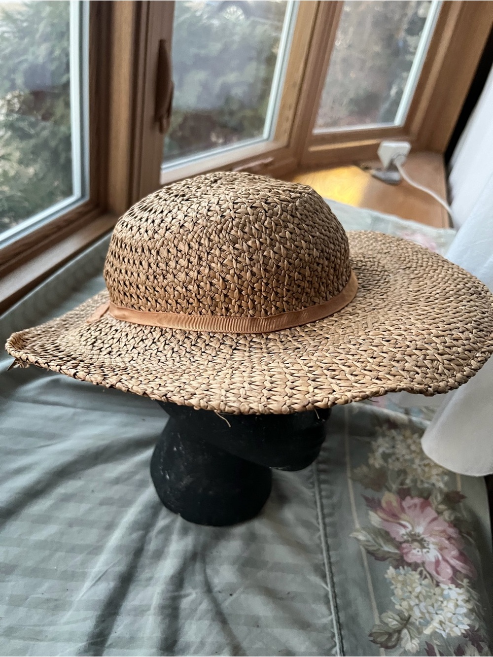 Sun hat - Picture 2 of 3